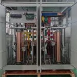 Bộ ổn áp tự động ba pha chia pha