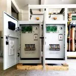 415V trójfazowy stabilizator napięcia 60KVA typu serwo