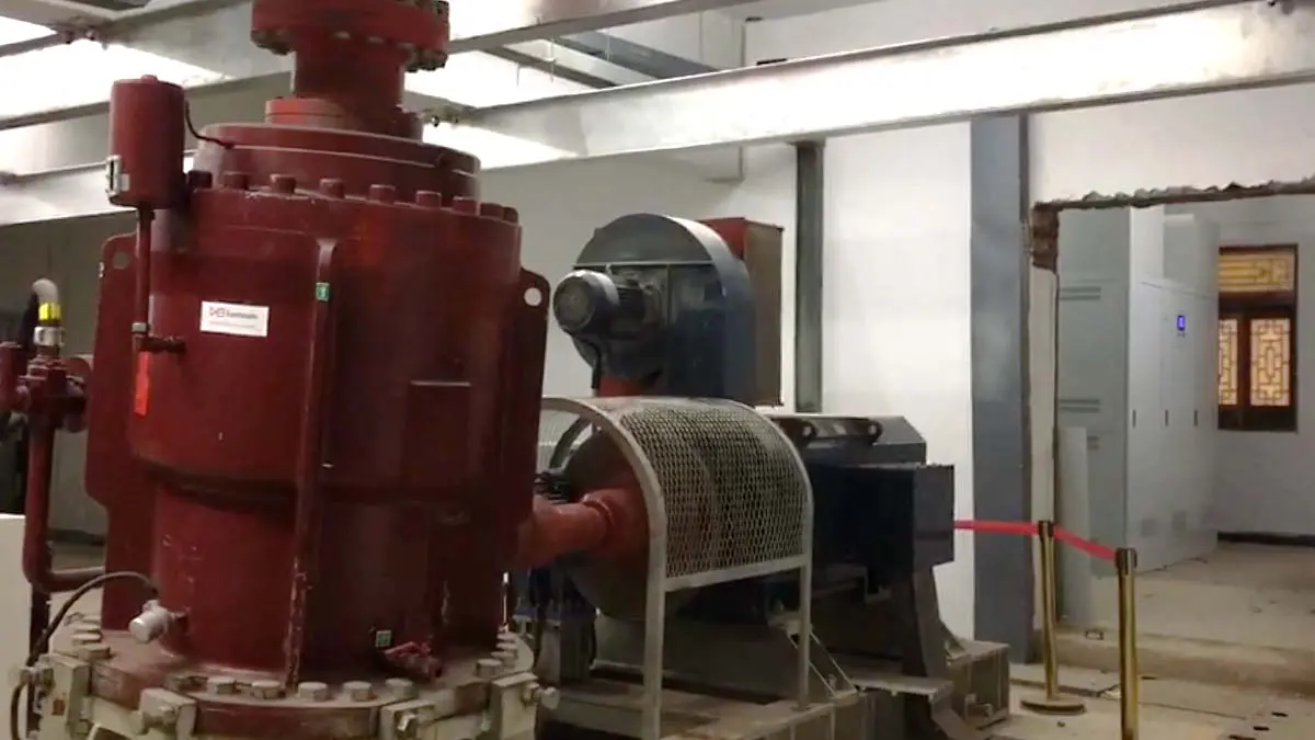 1600KVA 690V special voltage stabilizer traction system