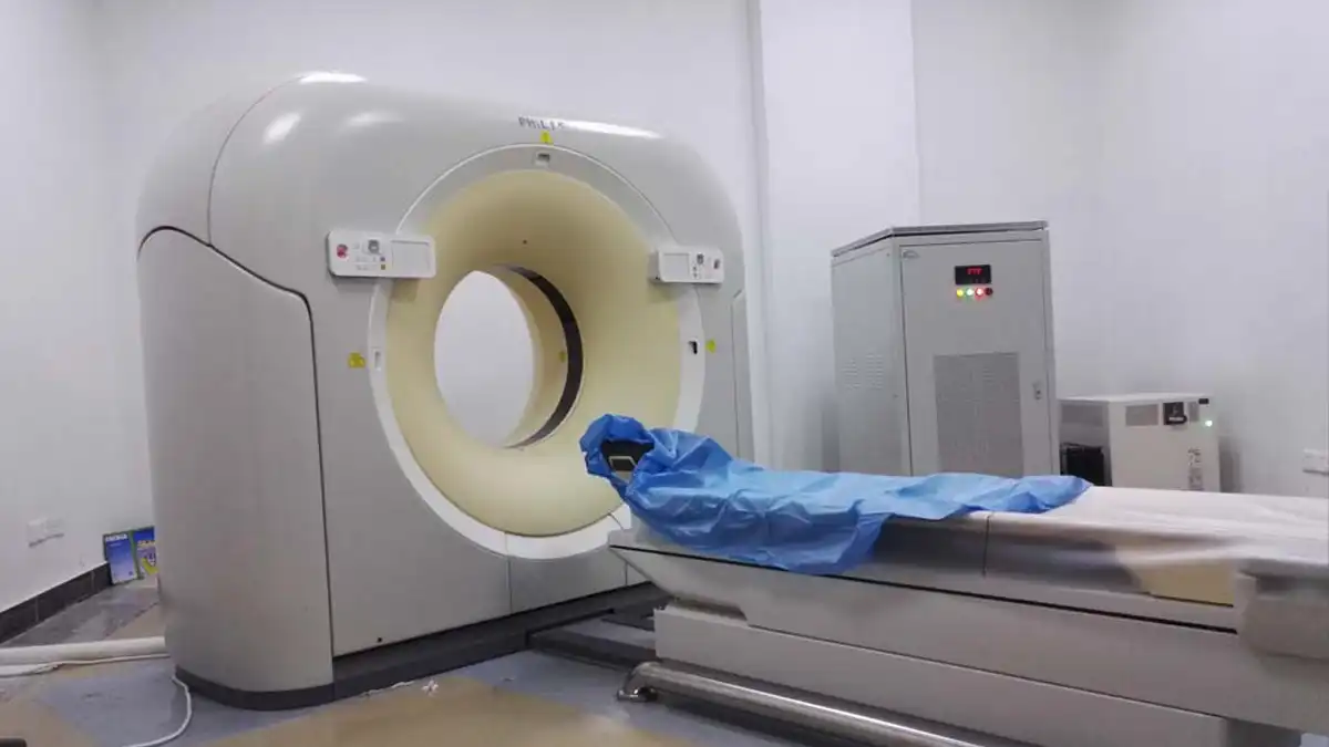 Philips Brilliance 64-Slice CT Scanner voltage stabilization application reference