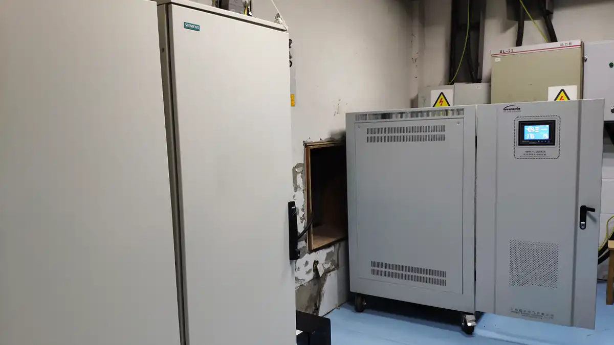 Siemens MAGNETOM ESSENZA 1.5T MRI voltage stabilization application reference