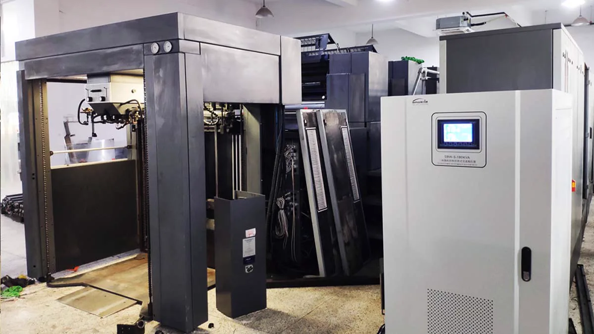 Heidelberg CD102-5 offset printing machine with voltage stabilizer installation