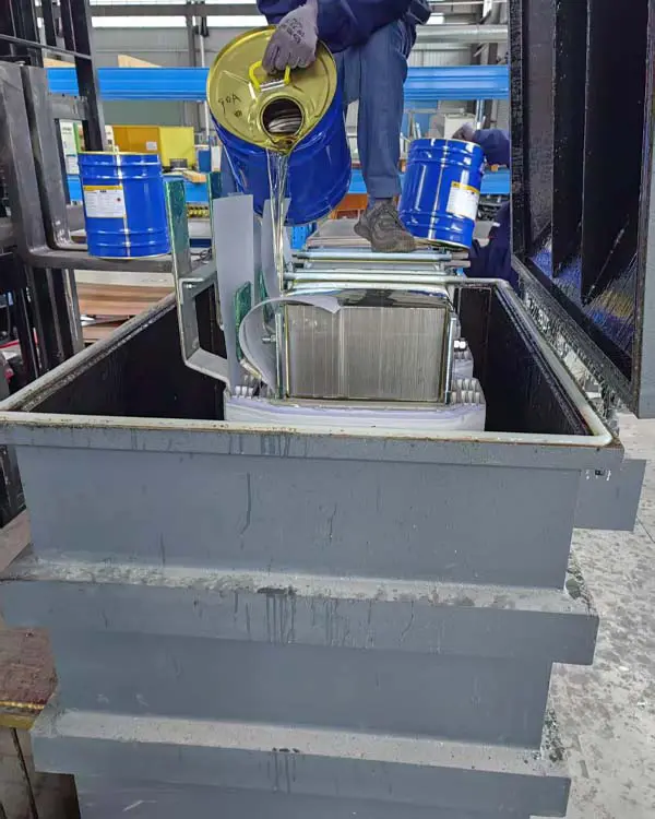 Vacuum pressure impregnation equipment prepared for dry-type transformer insulation treatment